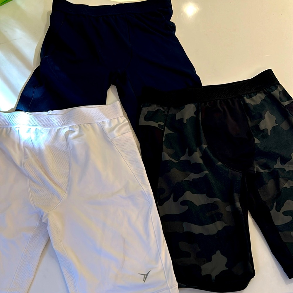 3 pairs NWOT Old Navy go dry shorts wrestling MMA athletic sz 14-16